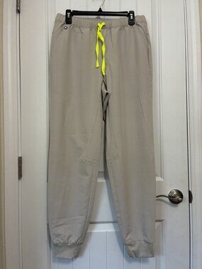 Figs Scrub Tansen Jogger In Tan Size MT 32” x 32”